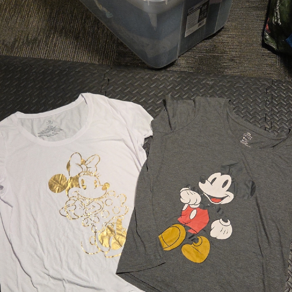 ⭐ Lot Of 2 Classic Disney Mickey And Minnie Shirts Both Size 2x